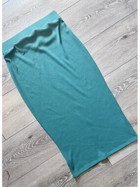 Isabel By Ingrid + Isabel Green Ribbed Knit Straight Pencil Midi Skirt